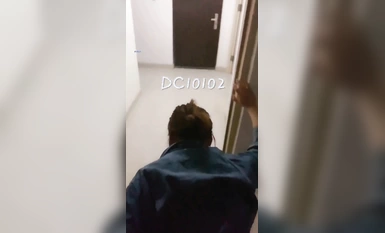 Langgan si hotwife yang sangat leceh [DC10102] di Twitter, pukinya berwarna merah jambu dan lembut dalam 3P dengan prop terdedah, dan Ziwei klimaks serta pancutan (1)