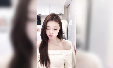 好美！頂級女神人間尤物【婉月】完美~驚艷！站立插逼 (1)