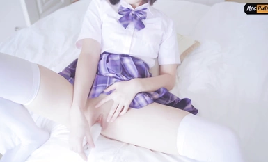 미후 타오 (미후 타오) JK 유니폼, 진동 막대 찌르는 자위! 팬인지는 잘 모르겠지만, 팬입니다! 물이 너무 많아서 매우 부끄러워! JK의 유니폼, 진동 막대가 회전합니다.