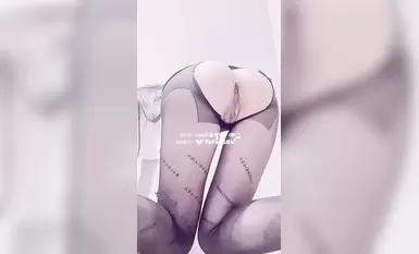 S-class na sexy figure goddess na "cuteli astrology cat" ay may masikip at makinis na asshole at magandang puki na double penetration, nilalaro niya ang kanyang puki at nagpasok ng puting katas, super contrast (1)