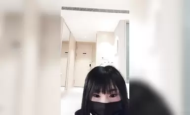 推特女神福利姬【00後大隊長】未流出土豪私拍視圖合集，情趣制服紫薇銷魂可擼精盡人亡的節奏（1）