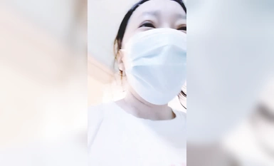 风骚御姐主播@戴西老师(蜜蜜蜜蜜蜜桃)戴着跳蛋露出勾引SPA男技师(16)