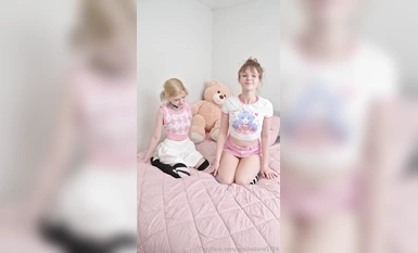 EveeStarr18 極品雙馬尾蘿莉 啪啪雙飛大秀 (3)