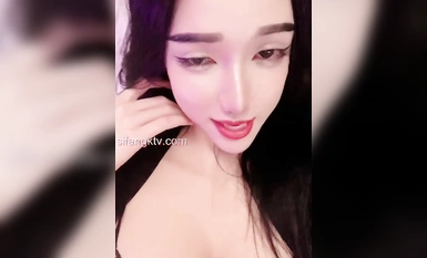 “ภาพส่วนตัวอนาจารของเทพธิดาชั้นนำ” เทพธิดาของคุณเป็นสาวรวย! นังตัวอ้วนและชาเขียวที่ดีที่สุด [Gu Lingxi] มีเซ็กส์สองครั้งกับเจ้าของการเงินของเธอ สร้างเซ็กส์เสมือนจริงผ่านวิดีโอคอล (1)