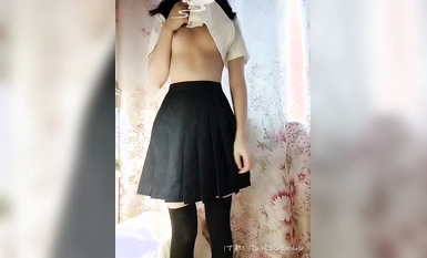 白桃露露 水手服 (1)