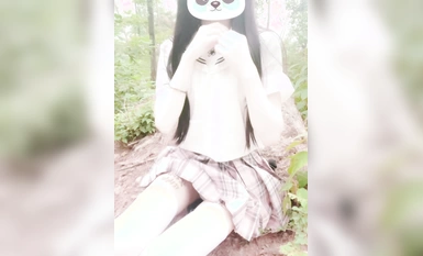 Twitter での究極のコントラスト: ロリ シャオ リンちゃん (ナイちゃん) が自分自身に触れ、超ピンク色で柔らかいオマンコに BB を挿入します。