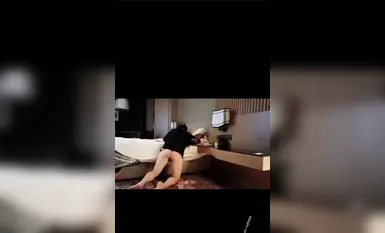 顶级淫乱盛宴！人生赢家大神【海盗船长】最新VIP群付费长视频，多位S级外围女神3P4P5P各种性爱现场记录(9)