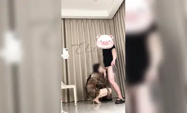 The goddess of the poor, the bitch of the rich, the super good-looking stewardess [Lin Wanwan] on Twitter, the SVIP threshold is 1888 benefits, the deep-throated poisonous dragon is trained to have her cunt stepped on, the bitch’s attributes are full (9)