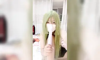 완전 귀여운 우한의 18세 큰가슴 로리타(아이같은 큰가슴 로리타)가 드디어 과감하게 손발을 놓고 섹스를 했고, 얼굴이 너무 귀여워서 눈을 굴렸습니다.