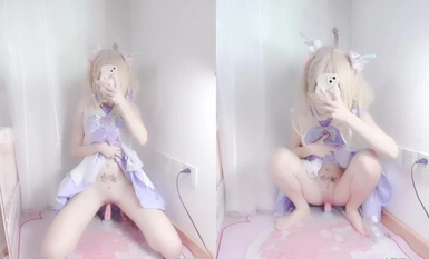 Twitter Loli kontras muktamad [Xiao Lingjiang] menyentuh sendiri dan memasukkan BB super merah jambu dan pelbagai koleksi COS yang lembut (13)