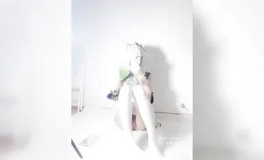 推特极致反差萝莉【小灵酱】自摸插穴BB超粉嫩各种COS合集(3)