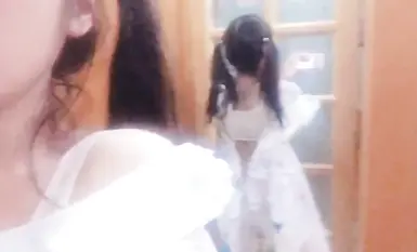 Cô nàng loli nhỏ màu trắng, dịu dàng và thuần khiết "Mèo chín đuôi @jiuwei_cat" trông còn đẹp hơn con gái. Trên thực tế, âm hộ xinh đẹp của con hổ trắng trẻ tuổi càng muốn được lấp đầy bởi con cặc lớn và tinh dịch của bố!