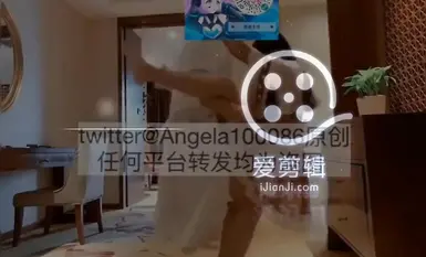 超嫩极品可爱小母狗『安琪拉』看似清纯的双马尾小萝莉，其实是个渴望被爸爸大鸡巴灌满骚穴的反差婊小母狗