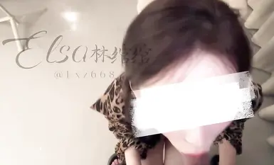 吐血推薦【高價收錄】騷女神【林綰綰】極品反差女神 收費SVIP七月底最新集合！腿玩年！黑絲極品美腿，咩咩的叫床 (3)