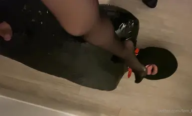 ✨【重度BDSM】韓國巔峰女S「Yerin」OF重度調教私拍 男女奴一邊做愛一邊受刑，大幅超越常規調教【第五彈】 (1)