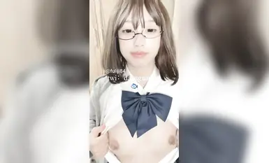 極品人形小母狗！推特露臉可欲可甜清純00後福利姬【香蕉不吶吶】最新VIP訂閱，臉逼同框各種紫薇 (5)