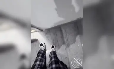 海角大神【巨乳表姐】表姐又喝醉了，不顧阻攔非要在樓梯間給我口交！擋都擋不住！