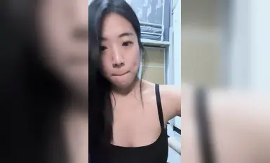 2024年6月，学生妹挺叛逆，【你的白月光】，在宿舍就把欲望写脸上了，极品美穴，身材一流很挑逗！ (6)