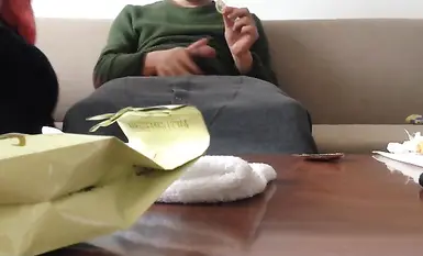 【流出】極品騷情良家少婦啪啪的日常流出，各式制服誘惑，口技一流 (2)