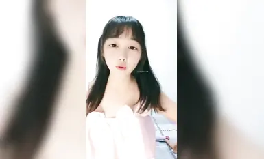 ツインポニーテールの若い学生の女の子[ドーナツ]がマンコを広げてピンクの柔らかいアワビをオナニーする (6)