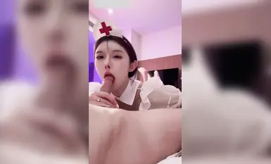 174cm高挑身材絕美容顏女神范兒名媛TS「戴欣桐」「小草莓」精華小合集 到無知的直男體育生家裡口爆(3)