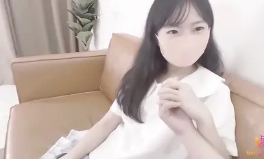 00后纯欲白丝小可爱【铃木君】小学妹真的嫩被大JB艹的爽翻了屁股被打的好响萌萌的外表娇小的身材又纯又欲爱不释手