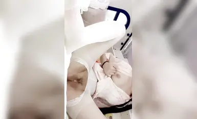 Dinilaan ni Wanlang ang screen para bumili, ipinakita ng mataas na Welfare Girl [Little Fart King @xixi8848] ang kanyang mukha sa mga pribadong larawan sa Twitter, at si Ziwei ay sumasayaw na hubo't hubad sa isang dinamikong paraan upang ipakita ang m