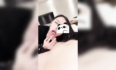 Faedah VIP kumpulan Telegram Swasta! Dewi dengan rupa yang tampan, payudara besar dan punggung S-curve [Yanran] mengambil swafoto seks, dengan kulit putih, abalon merah jambu dan lembut serta lubang dua, jalang lelaki kaya (3)