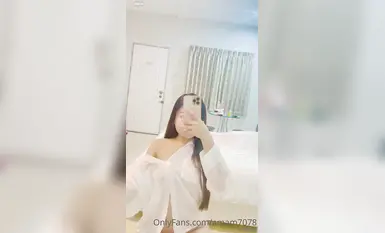 露臉女神OF極品大奶美臀博主【amam7078】高貴的氣質迷人的身材，露出紫薇啪啪一樣也不少 (3)