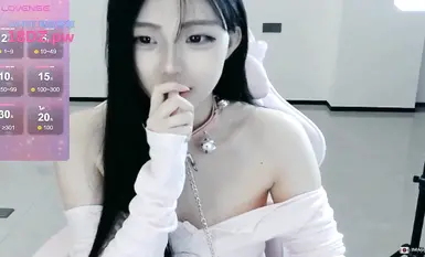 StripChat live broadcast selection compilation: natural E-cup contrast whore wears sexy white silk vibrator, masturbates and moans, temperamental beauty rubs breasts, buckles pussy, dildo inserts dildo into pussy, floods with cum (34)