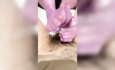 無情絲足榨汁姬女神『芋泥很忙』小哥哥又忍不住來泥泥腳下發騷了，腳趾夾著龜頭不斷挑逗摩擦你能堅持多久～2 (1)