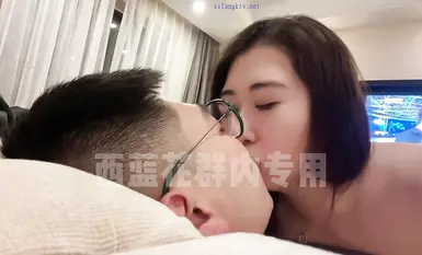 健身達人推特高質約炮大神【紅燒西藍花】未流出VIP群內專用，只約模特級別小姐姐3P一字馬嗨翻天 (12)