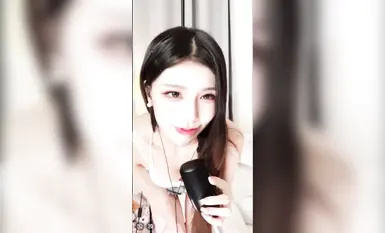 Bigo のトップ インターネット セレブの女神 [リトル ドール キャット] が海に入ってコンドームなしでセックスし、中出しする (10)