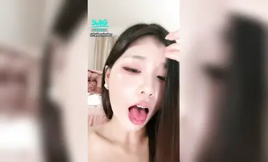 Bigo's top internet celebrity goddess [Little Doll Cat] goes into the sea and has sex without a condom and cums inside (13)
