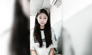 【小草莓真好吃】美乳大學生 摳逼揉奶裸舞自慰 (10)