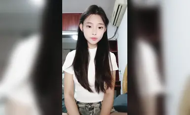 [작은 딸기가 너무 맛있다] 가슴이 아름다운 대학생이 보지를 골라 가슴을 비비고 알몸으로 춤을 추며 자위를한다 (6)