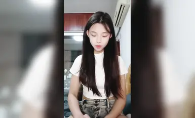 [작은 딸기가 너무 맛있다] 가슴이 아름다운 대학생이 보지를 골라 가슴을 비비고 알몸으로 춤을 추며 자위를한다 (6)