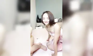 [Không có nốt ruồi lớn trên ngực] Ngực đẹp tự nhiên, da trắng, ~ngực to, mông béo, ngoại hình ưa nhìn ~ Em gái khiến người ta sừng sỏ, trước sau lồi lõm, quyến rũ người hâm mộ (1)