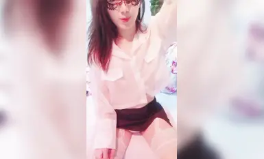 Em gái hoàng gia chân dài [ngây thơ và nhàn nhã] chân dài đi tất ~ giày cao gót hở hang ~ liếm nhau say đắm ~ đụ mạnh mà không dùng bao cao su (20)