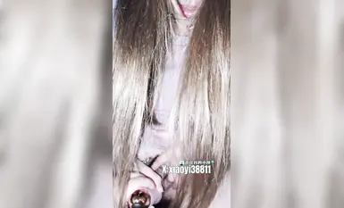 最新8月OF訂購③，極品亂倫姨侄戀【小姨媽】風韻知性女人味，喜歡我的小姨，各種玩肏肛交，當著孩子面也能搞 (4)