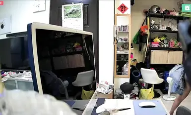2024-05-01_타이페이 가정 감시_[누드 속옷과 팬티]_언니가 일어나 옷을 갈아입는다_온 가족이 교대로 샤워를 한다