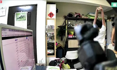2024-05-08_Pemantauan di rumah Taipei_[Pakaian dalam dan seluar dalam terdedah]_Kakak tukar baju_Kakak dimarahi ayah_Kakak tegur adik kerana tolong ibu buka bungkusan_Kakak mandi_Kakak mandi dan menunjuk-nunjuk