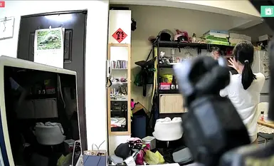 2024-05-08_Pemantauan di rumah Taipei_[Pakaian dalam dan seluar dalam terdedah]_Kakak tukar baju_Kakak dimarahi ayah_Kakak tegur adik kerana tolong ibu buka bungkusan_Kakak mandi_Kakak mandi dan menunjuk-nunjuk