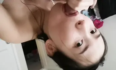 Cakera awan kebocoran muka berkualiti tinggi! Topeng air mani, memberikan jari tengah kepada teman lelakinya, gadis tulen dan cantik [Xu Yuan] adalah berbeza tetapi juga perlu disetubuhi, gadis muda yang tidak bersalah dan gembira dilatih menjadi jalang k