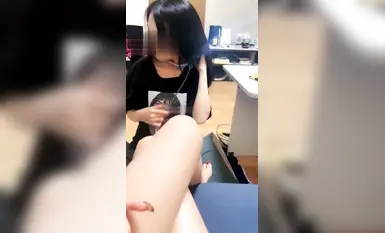 高身長のタトゥーを入れたS女王様「ムー・シア・ダダ」が、美しい親友をM性奴隷に開発・調教する姿はとてもセクシーでビッチです。