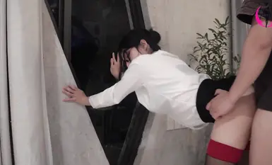 Contrast bespectacled girl, cool and charming goddess "miuzxc" cheats on her little brother, she is young and have good physical strength, it feels so good to be fucked by her brother, and she cums without condom