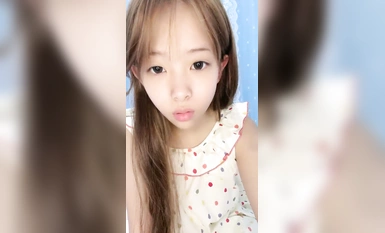 2024年9月，20小時核彈！36D大奶美少女快被乾死了！【曼小狗】現在的小妹妹發育太好 (7)