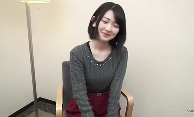 【FC2-PPV-1952142】피를 토하는 뷰티 버전을 적극 추천합니다! 순수한 단발 머리의 19 세 초 미소녀 [지아 준 미루]를 골랐습니다. 그녀의 보지가 너무 부드럽고 단단해서 삼촌이 작은 부분 만 삽입하고 사정 할 수 있습니다! 그럼에도 불구하고 그녀는 여전히 아프다고 울부짖었다.