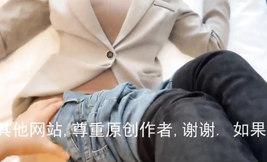 天花板级约炮大神『mmmn753』-奶特爽，这绝对是闷骚型的，摸几下就出水了