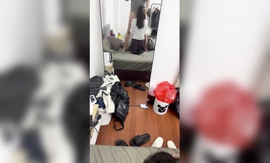 大神【採花小盜】圈養的小母狗 苗條嫩妹 洛麗塔 領小母狗與友人3P 露出 顏射 內射 樣樣精通！年輕的酮體就是好啊 (8)